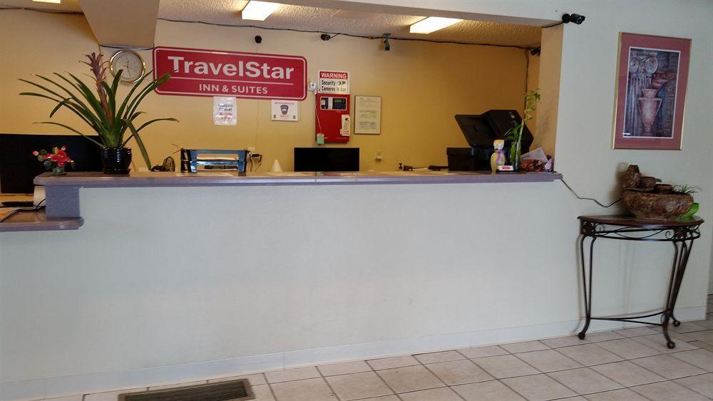 Travelstar Inn & Suites Colorado Springs Zewnętrze zdjęcie