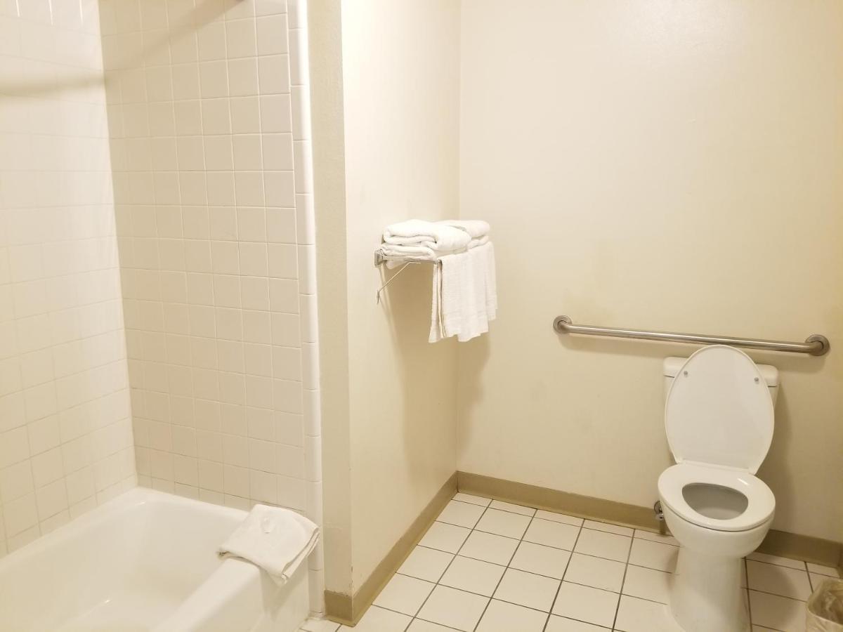 Travelstar Inn & Suites Colorado Springs Zewnętrze zdjęcie